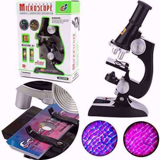 نمایی از میکروسکوپ به همراه جعبه